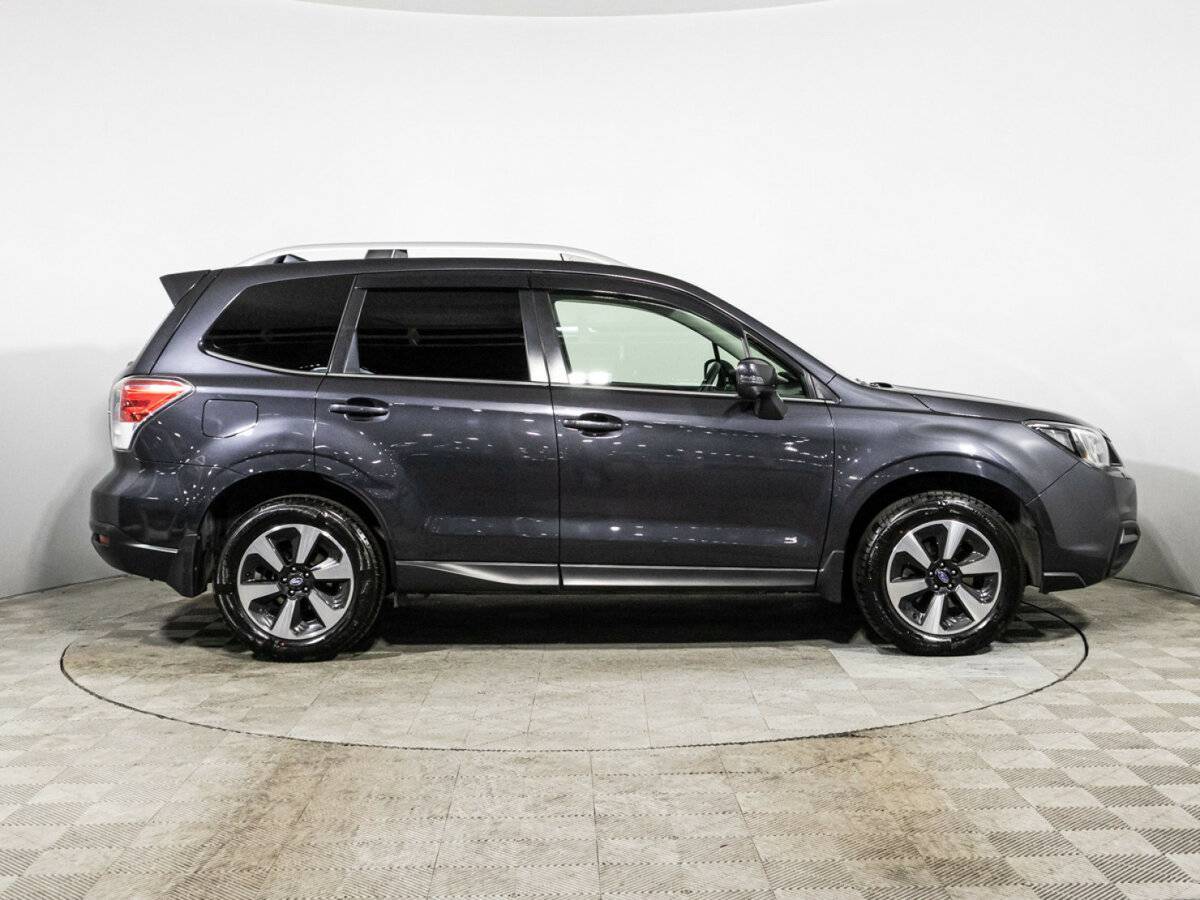 Subaru Forester 2018 года с пробегом. Фото: #3