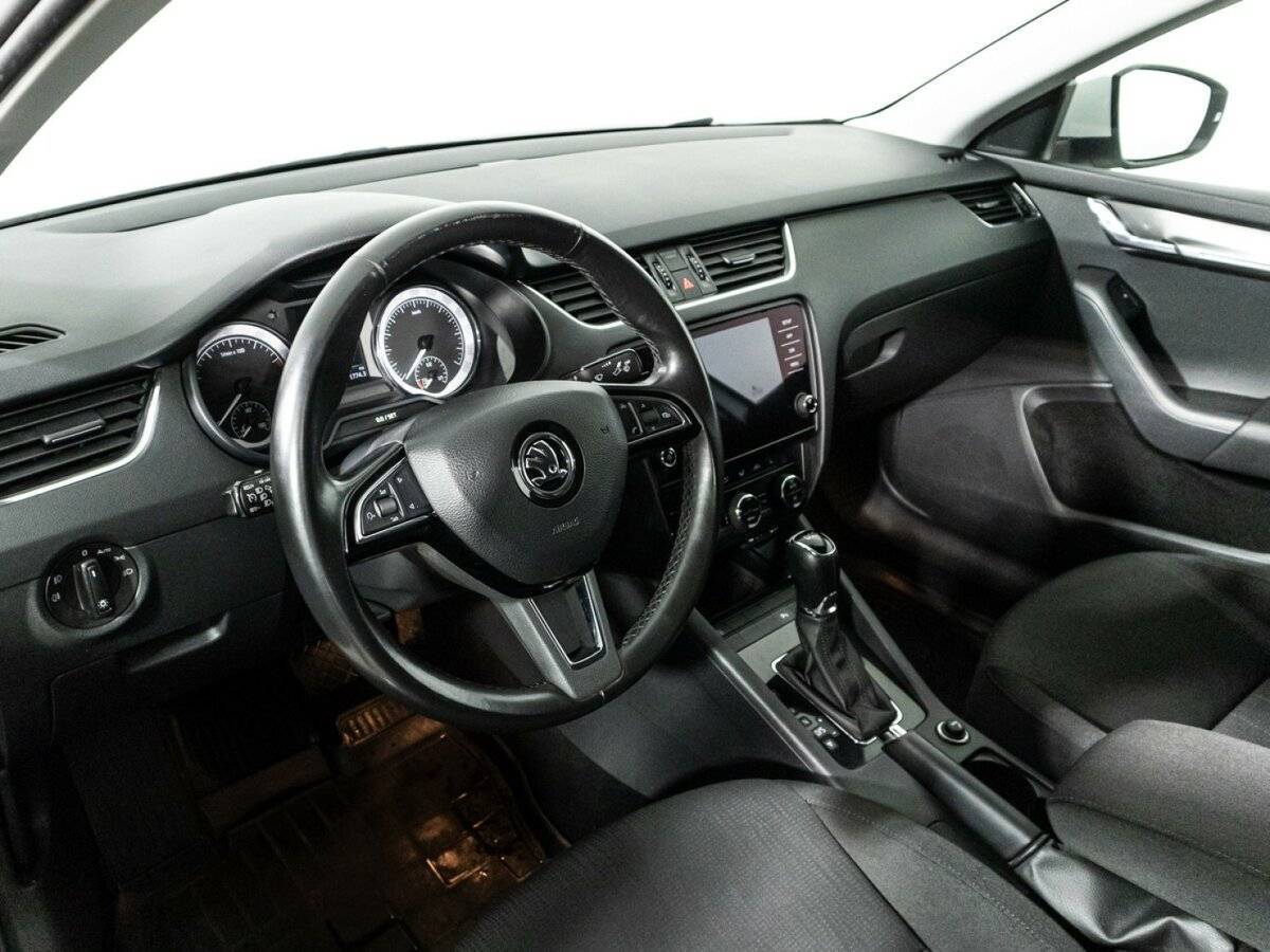 Skoda Octavia 2017 года с пробегом. Фото: #10