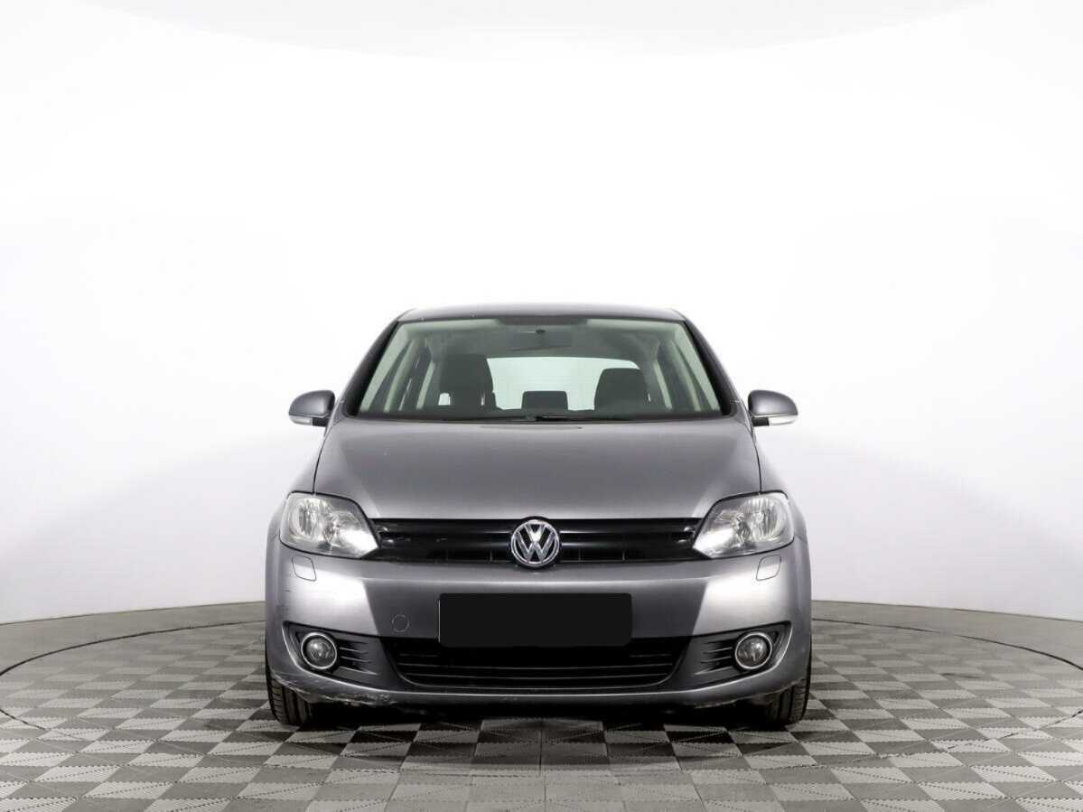 Volkswagen Golf Plus 2013 года с пробегом. Фото: #1