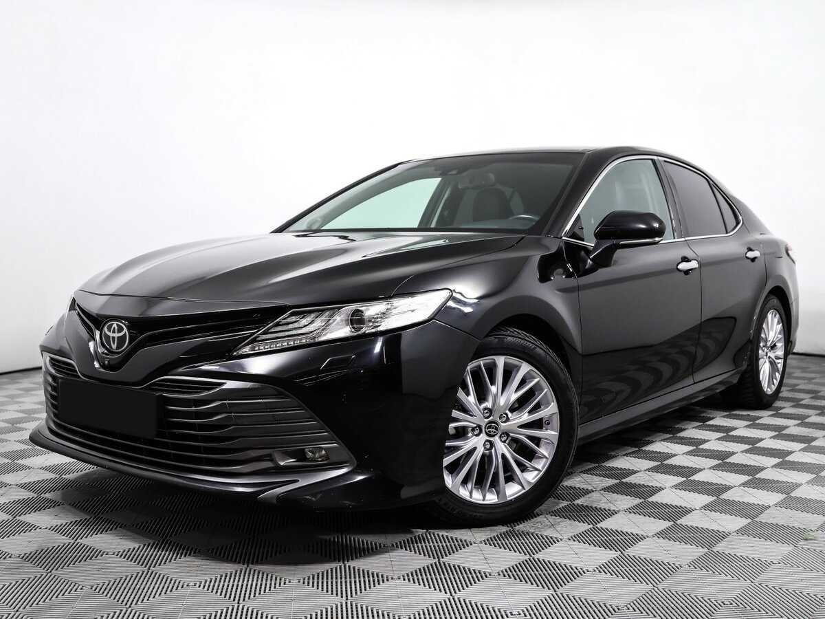 Toyota Camry 2018 года с пробегом. Посмотреть фото