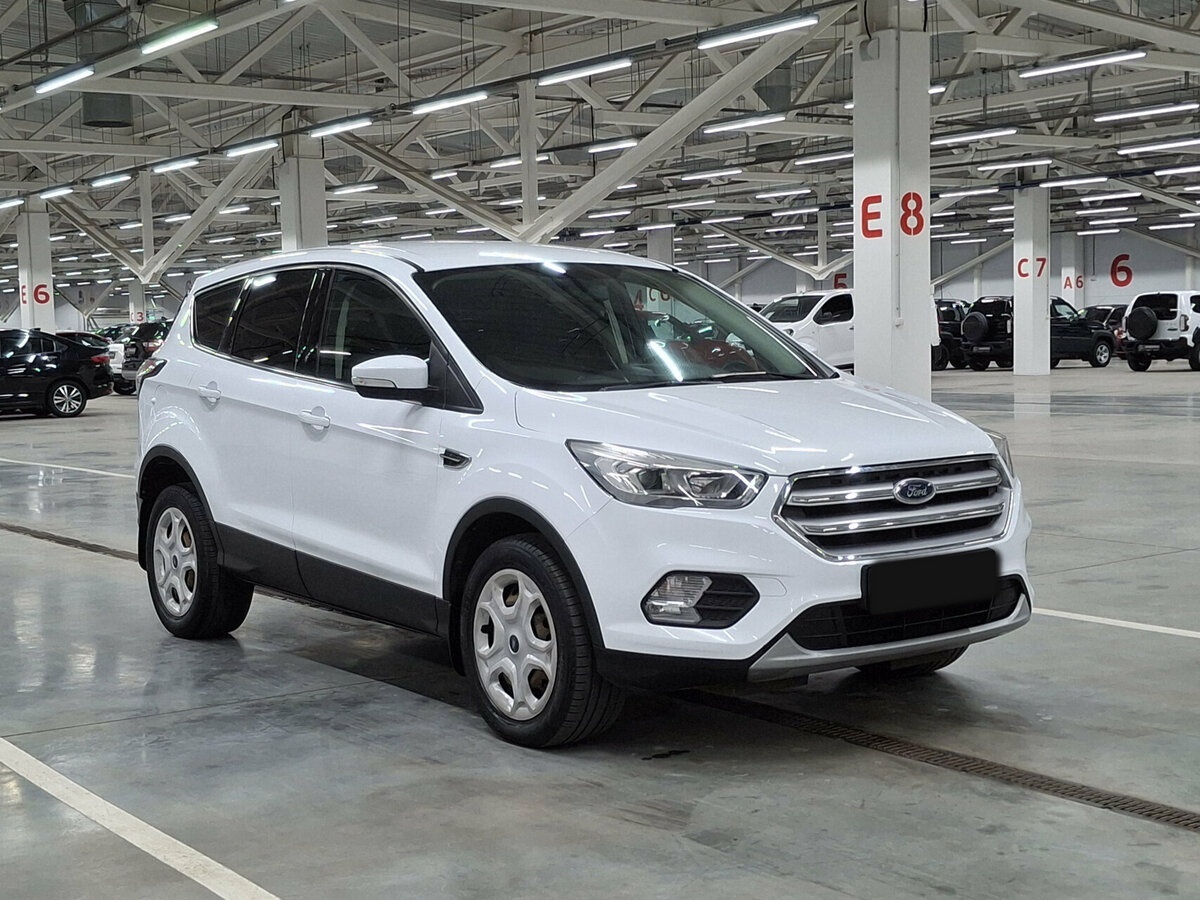 Ford Kuga 2018 года с пробегом. Фото: #2