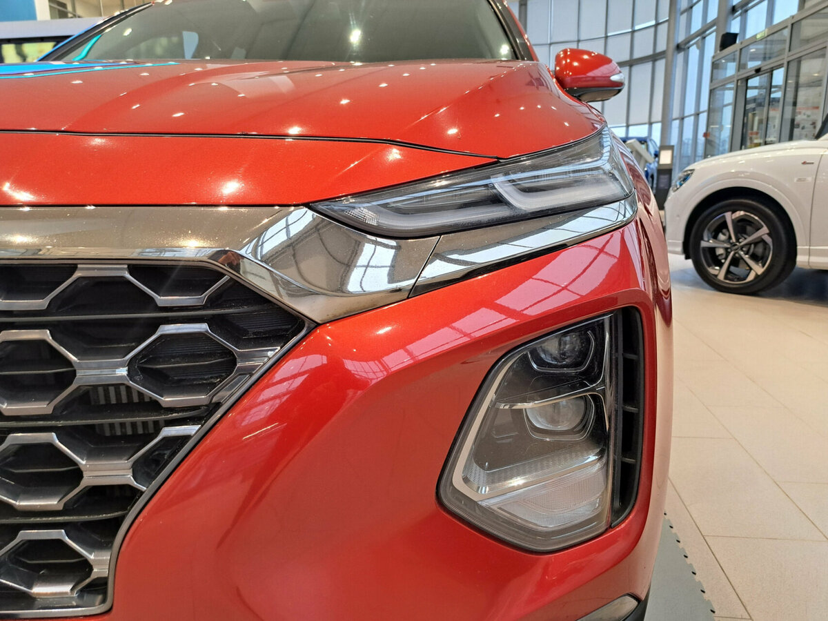 Hyundai Santa Fe 2019 года с пробегом. Фото: #16