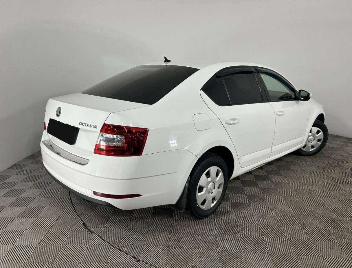 Skoda Octavia 2018 года с пробегом. Фото: #5