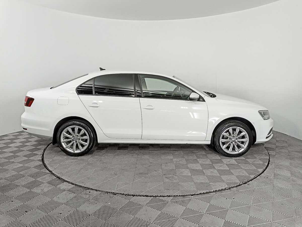 Volkswagen Jetta 2016 года с пробегом. Фото: #3
