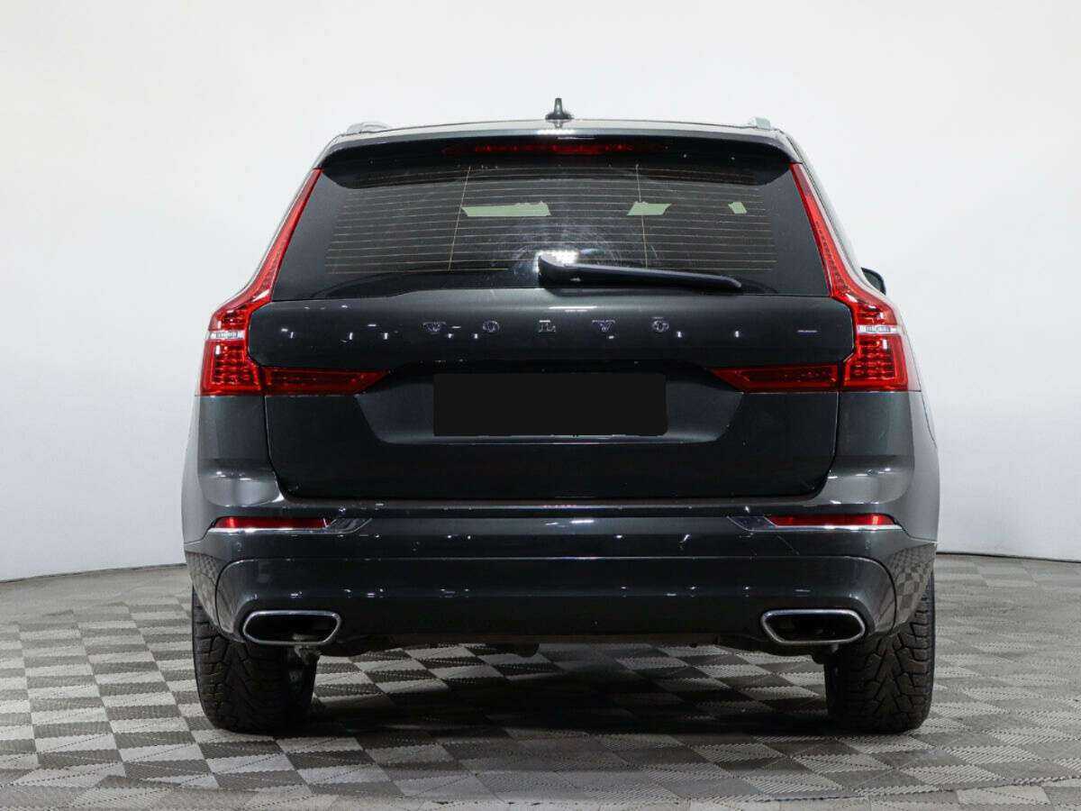 Volvo XC60 2018 года с пробегом. Фото: #4