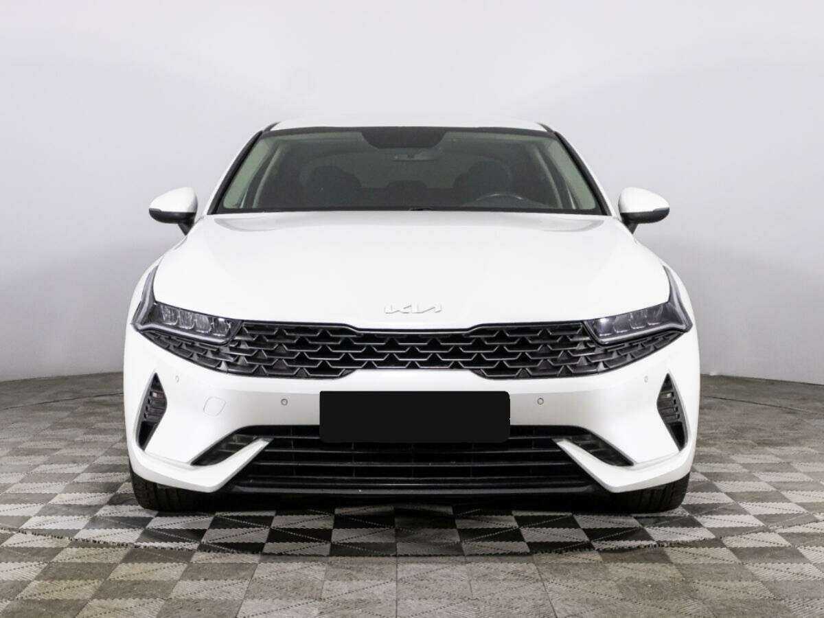 Kia K5 2021 года с пробегом. Фото: #1