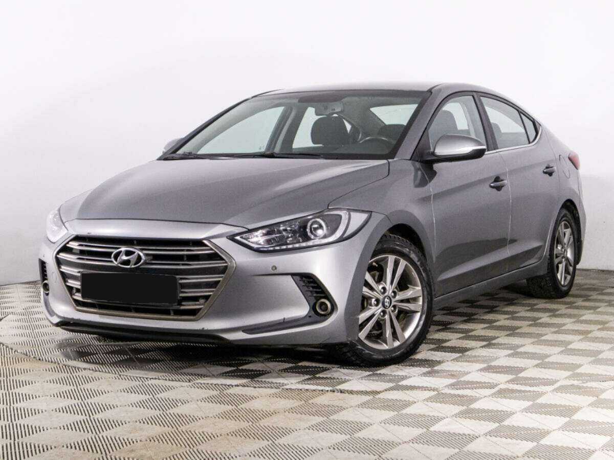 Hyundai Elantra 2018 года с пробегом. Посмотреть фото