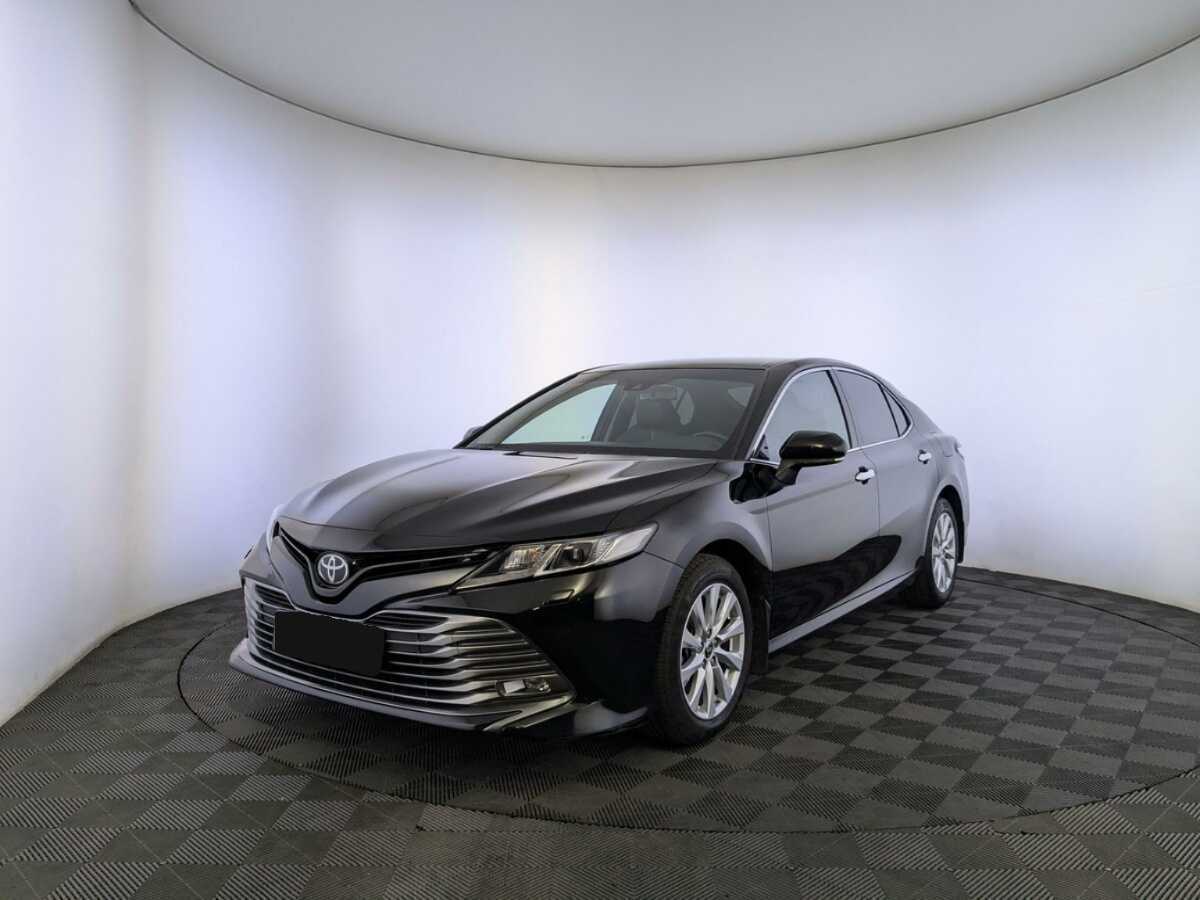 Toyota Camry 2020 года с пробегом. Посмотреть фото