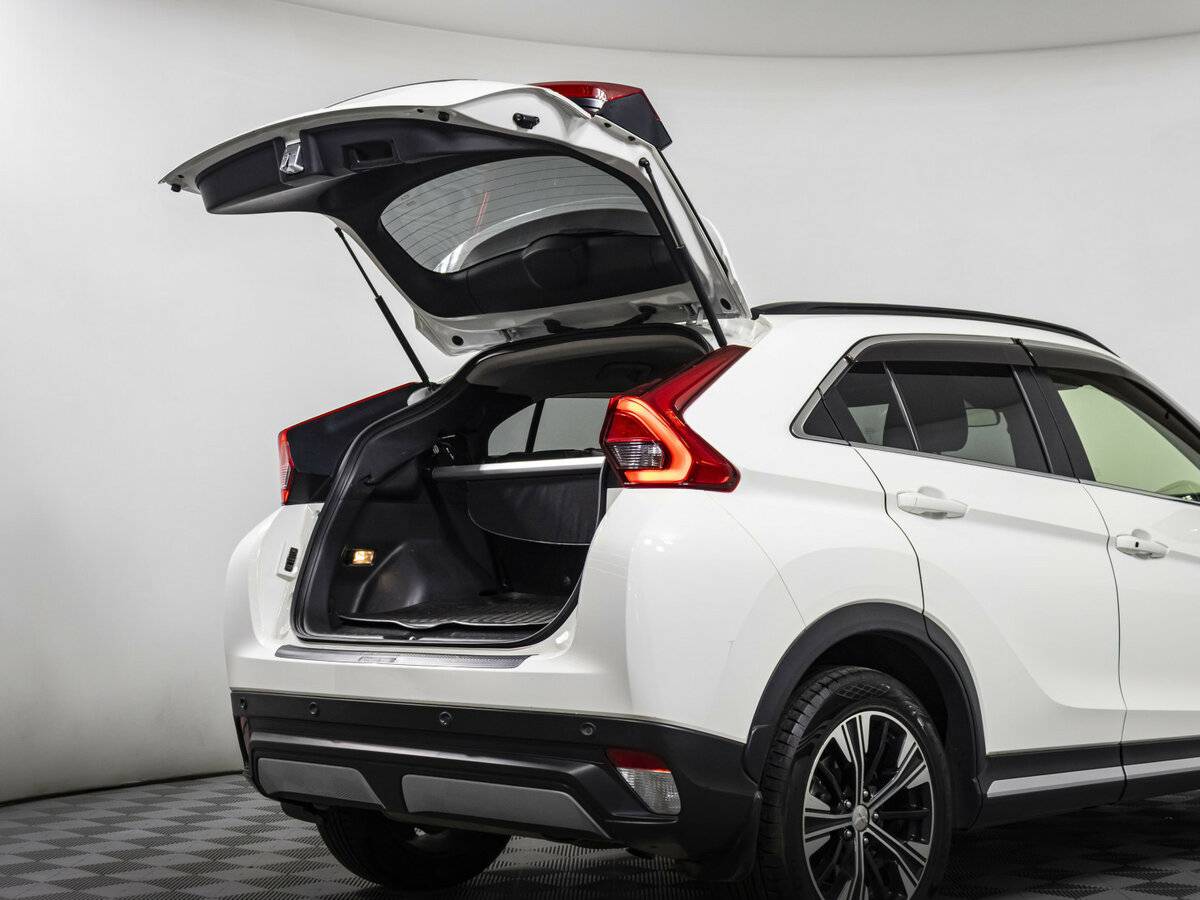 Mitsubishi Eclipse Cross 2018 года с пробегом. Фото: #16