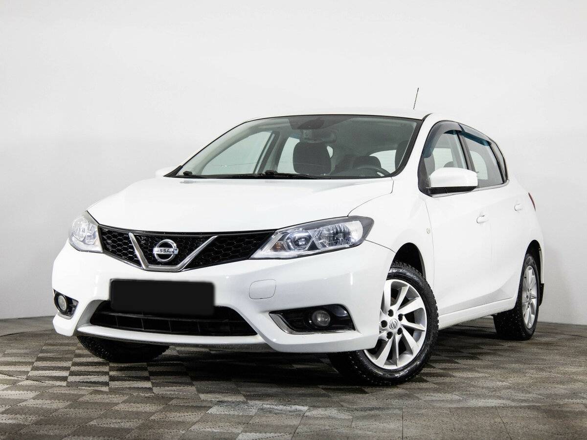 Nissan Tiida 2015 года с пробегом. Посмотреть фото