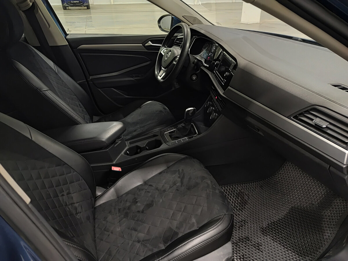 Volkswagen Jetta 2019 года с пробегом. Фото: #10