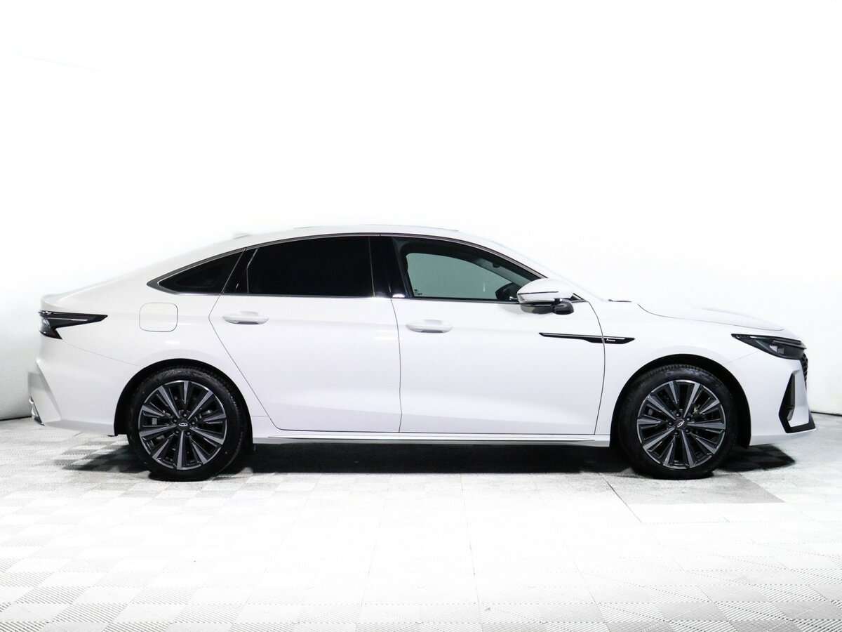 Chery Arrizo 8 2022 года с пробегом. Фото: #3