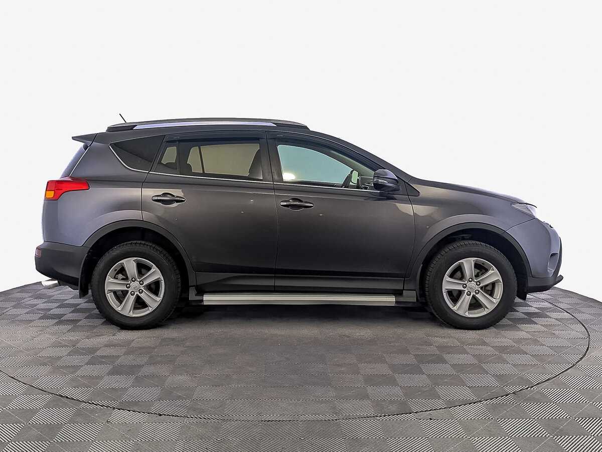 Toyota RAV4 2014 года с пробегом. Фото: #3