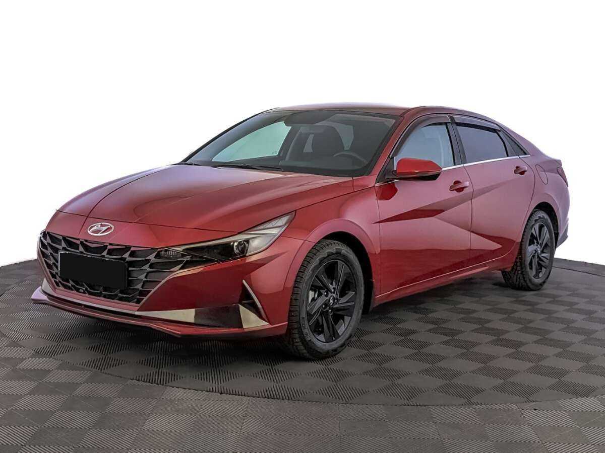 Hyundai Elantra 2021 года с пробегом. Посмотреть фото
