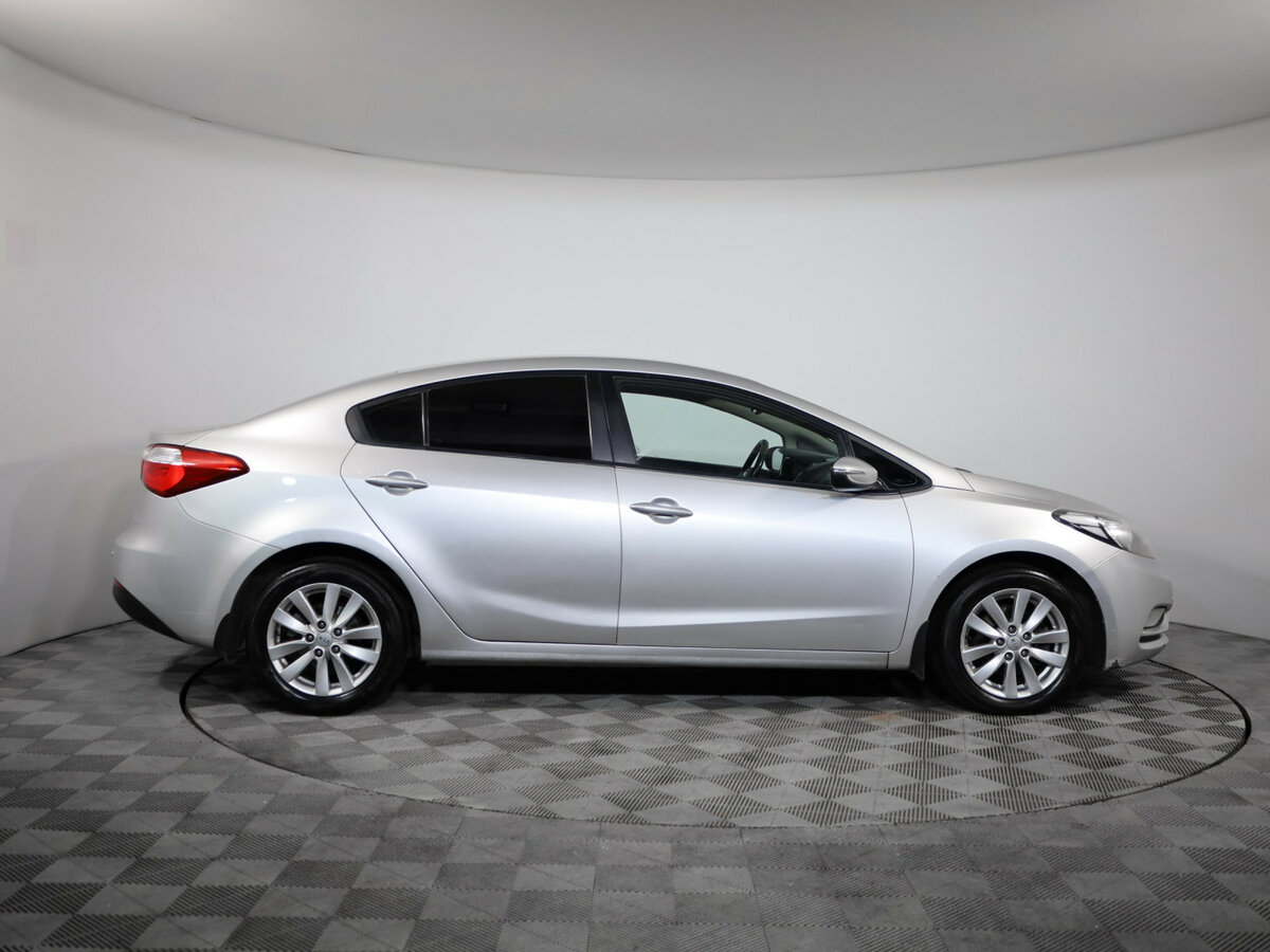Kia Cerato 2013 года с пробегом. Фото: #3