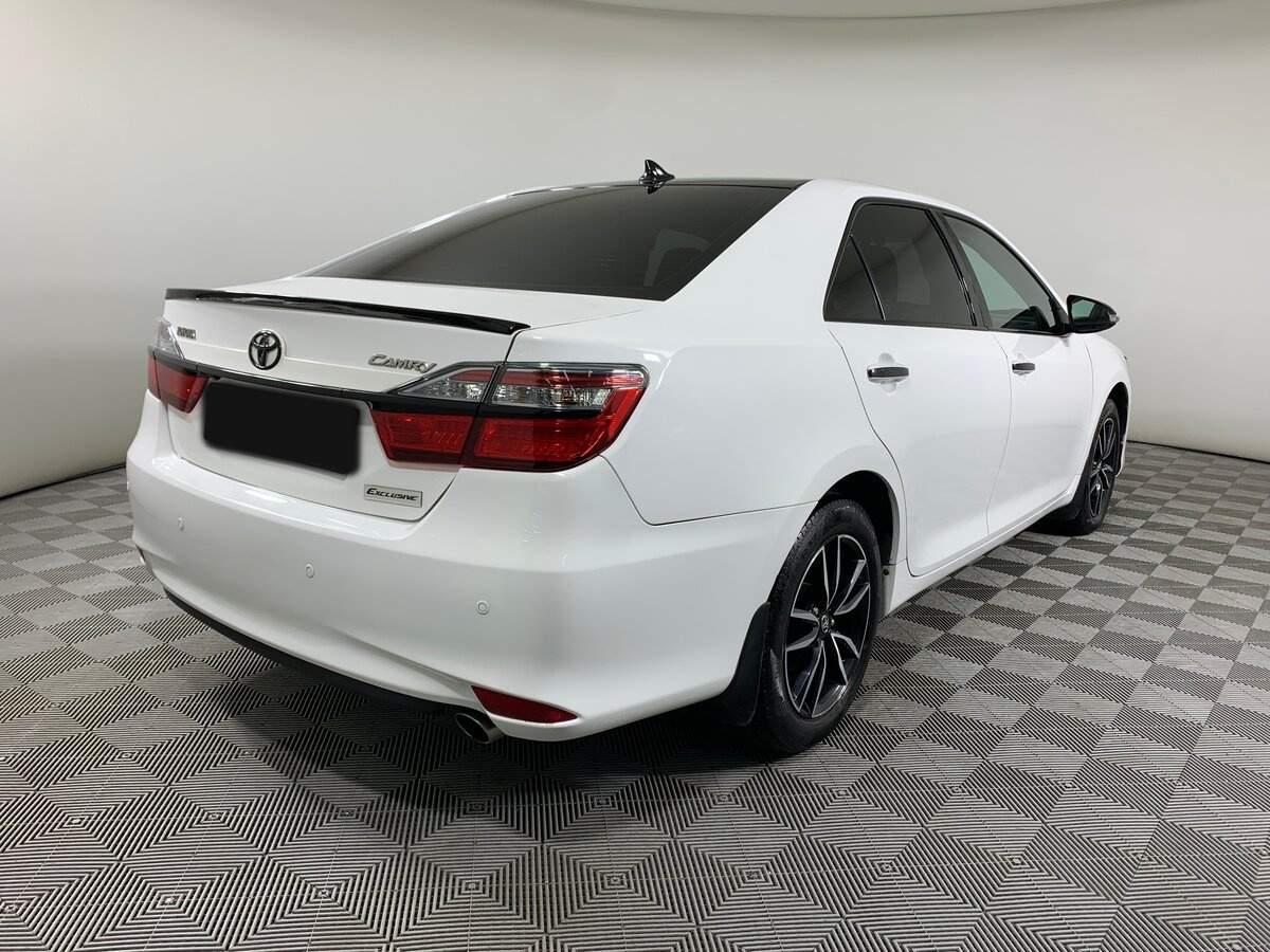 Toyota Camry 2017 года с пробегом. Фото: #4