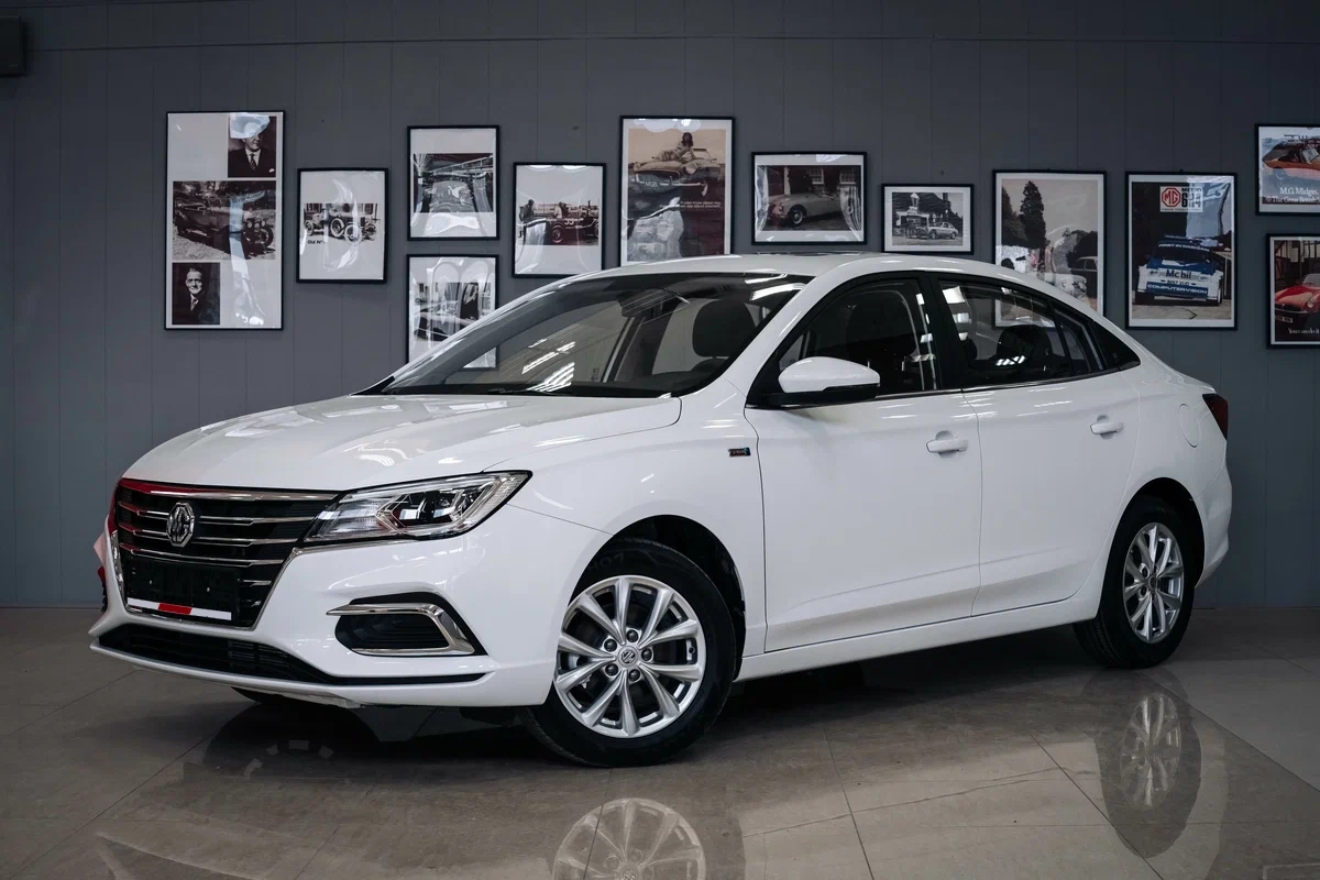 MG 5 купить по цене от 1 422 000 рублей