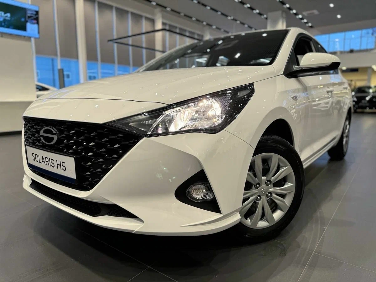 Solaris HS с автосалона по цене от 1 220 000 рублей