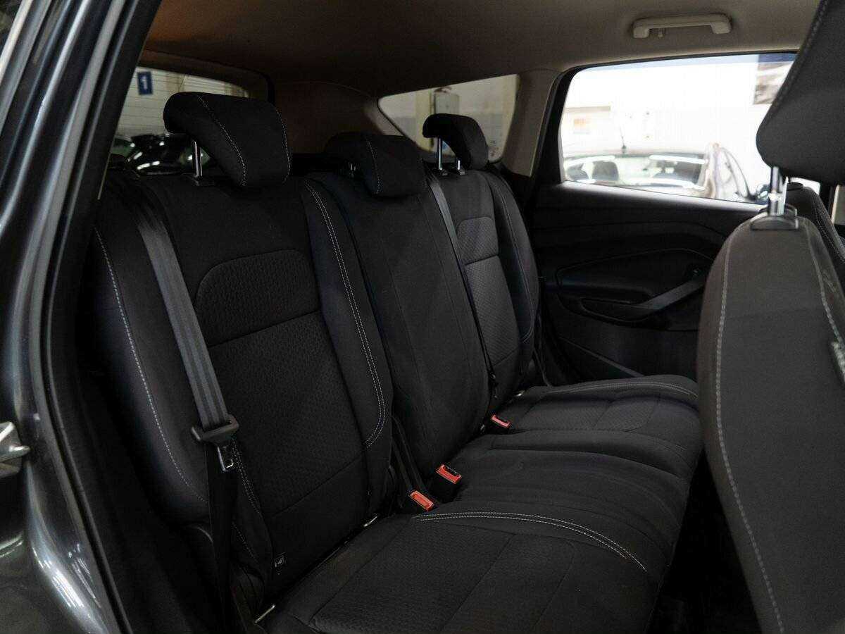 Б/У Форд Куга 2017 года. Фото: #7