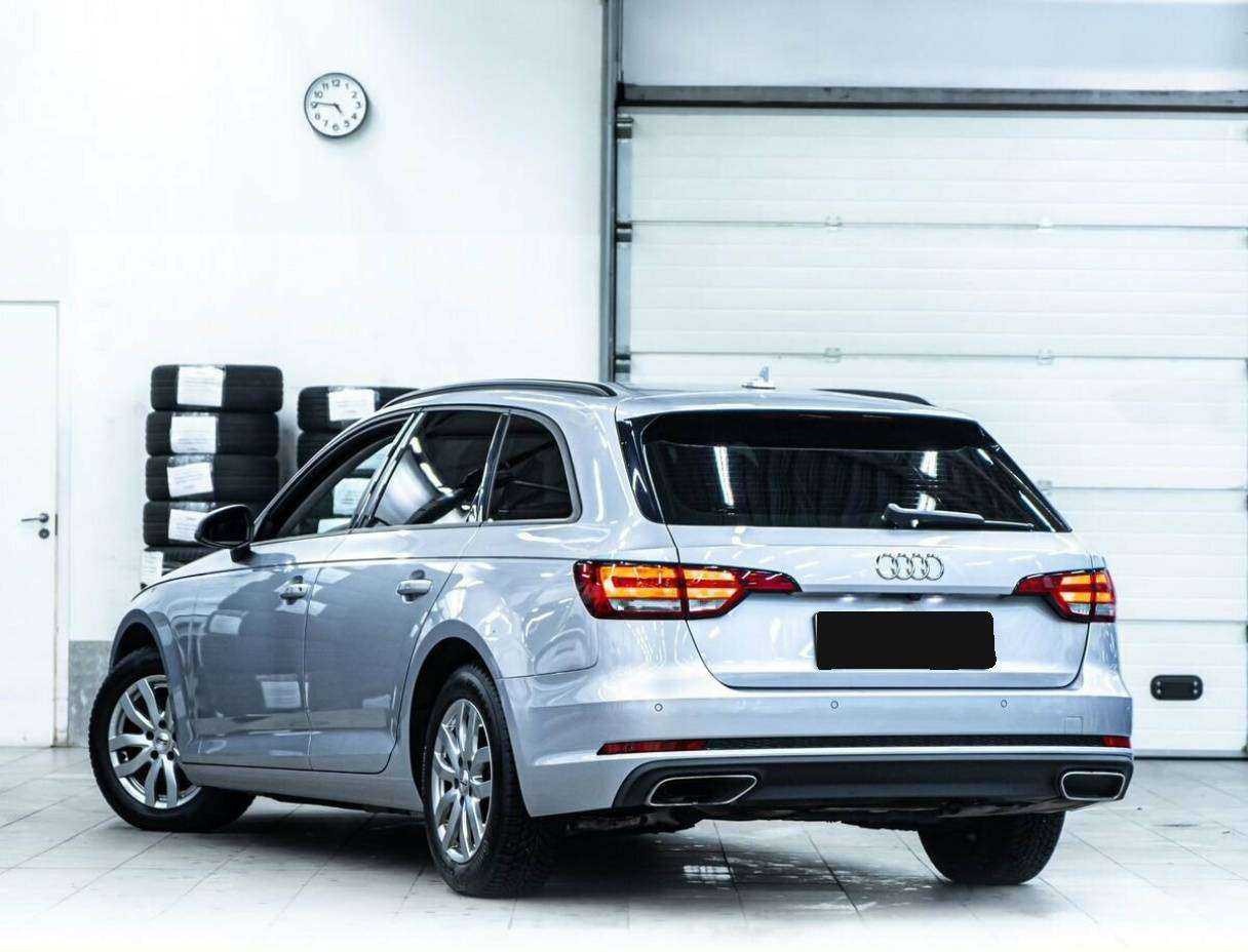 Audi A4 2019 года с пробегом. Фото: #3