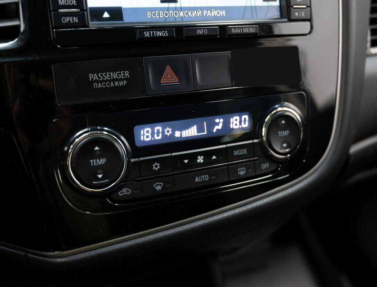 Б/У Митсубиши Оутлэндер 2013 года. Фото: #20