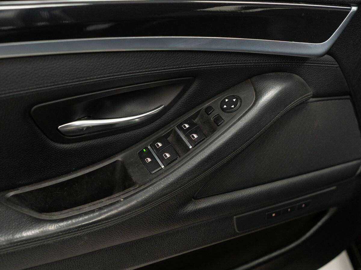 BMW 5 серии 2013 года с пробегом. Фото: #14