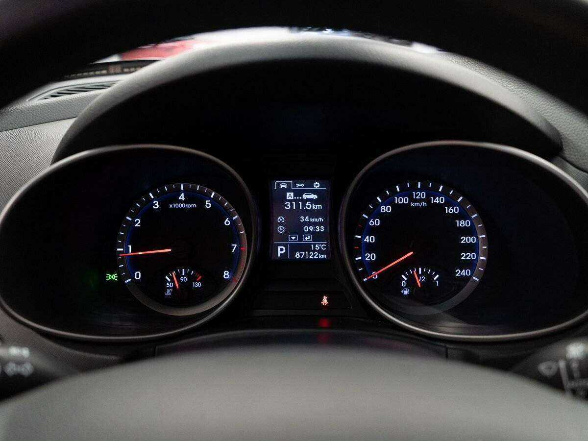 Б/У Хендай Санта Фе 2013 года. Фото: #9