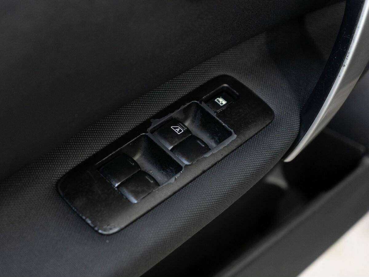 Б/У Ниссан Кашкай 2012 года. Фото: #12