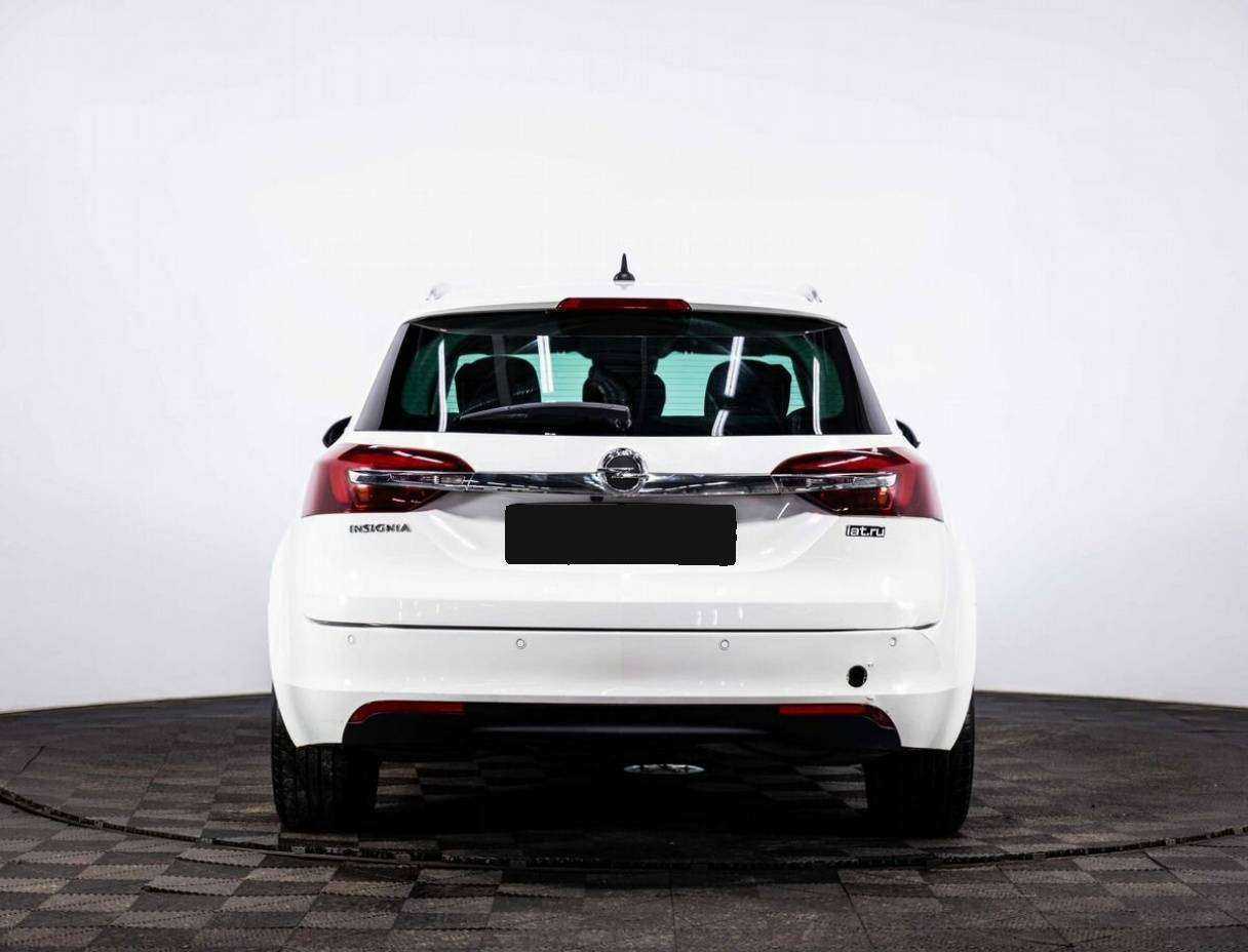 Б/У Опель Инсигния 2013 года. Фото: #4