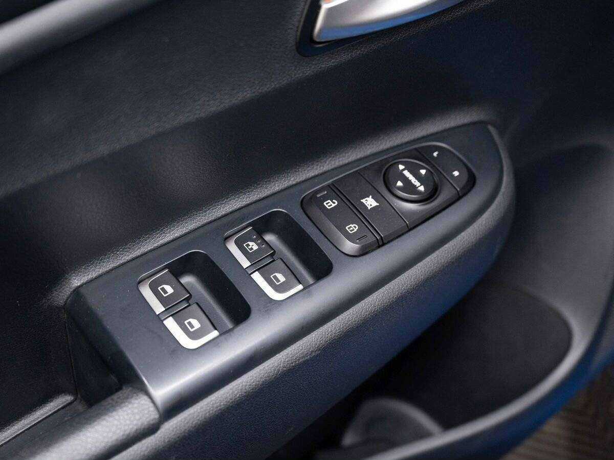 Б/У Киа Рио 2018 года. Фото: #15