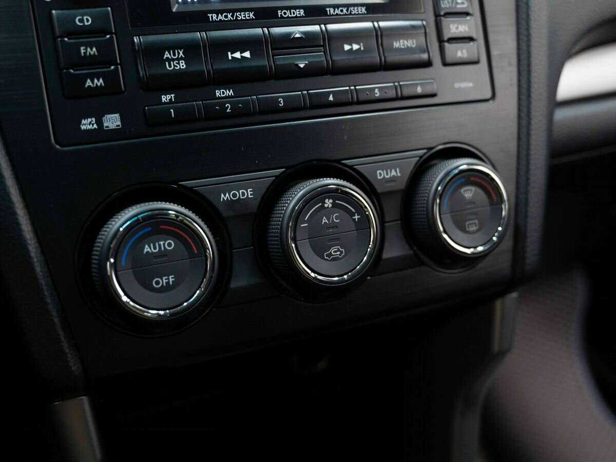 Б/У Субару Форестер 2014 года. Фото: #18