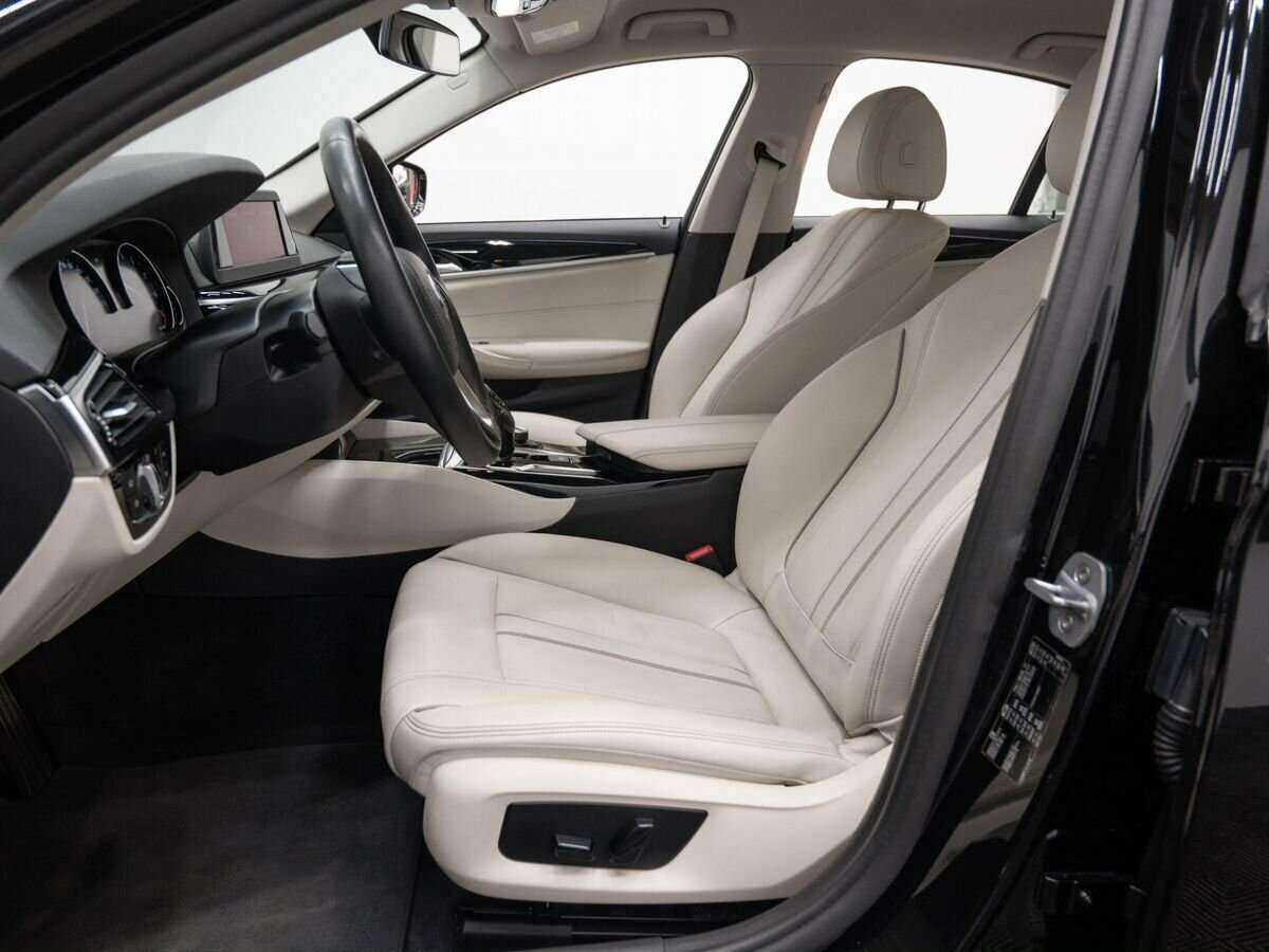 BMW 5 серии 2018 года с пробегом. Фото: #12