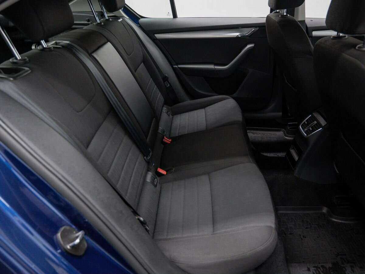 Б/У Шкода Октавия 2015 года. Фото: #8