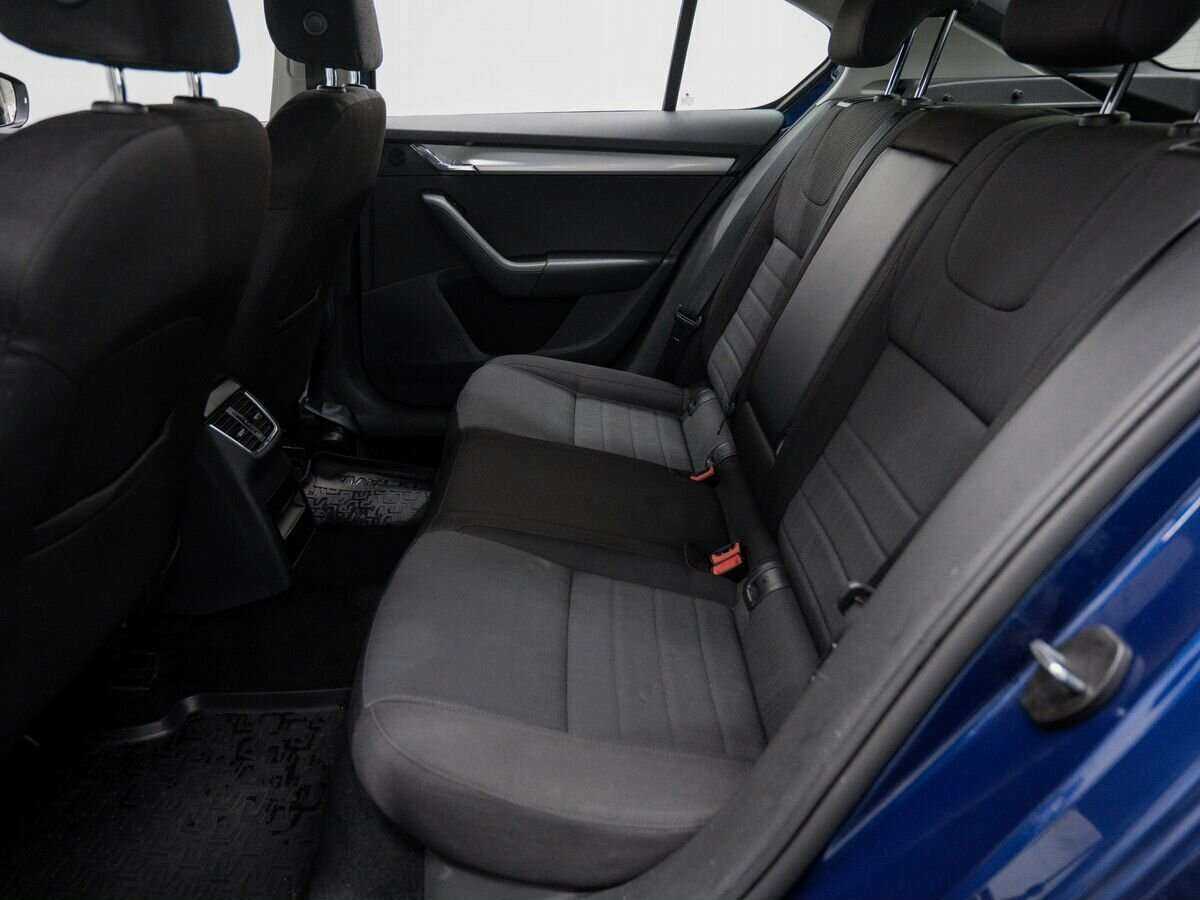 Б/У Шкода Октавия 2015 года. Фото: #11