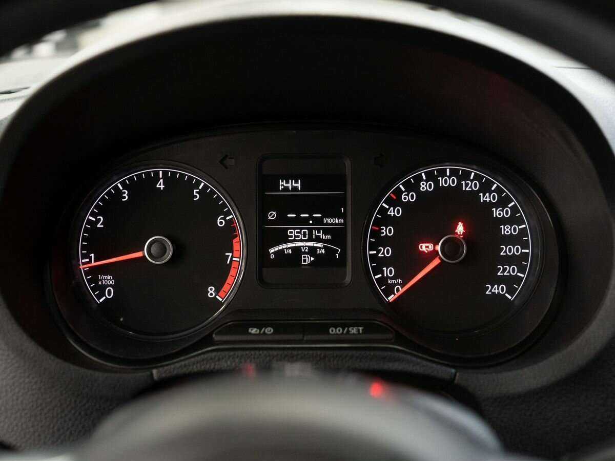 Б/У Фольксваген Поло 2019 года. Фото: #9