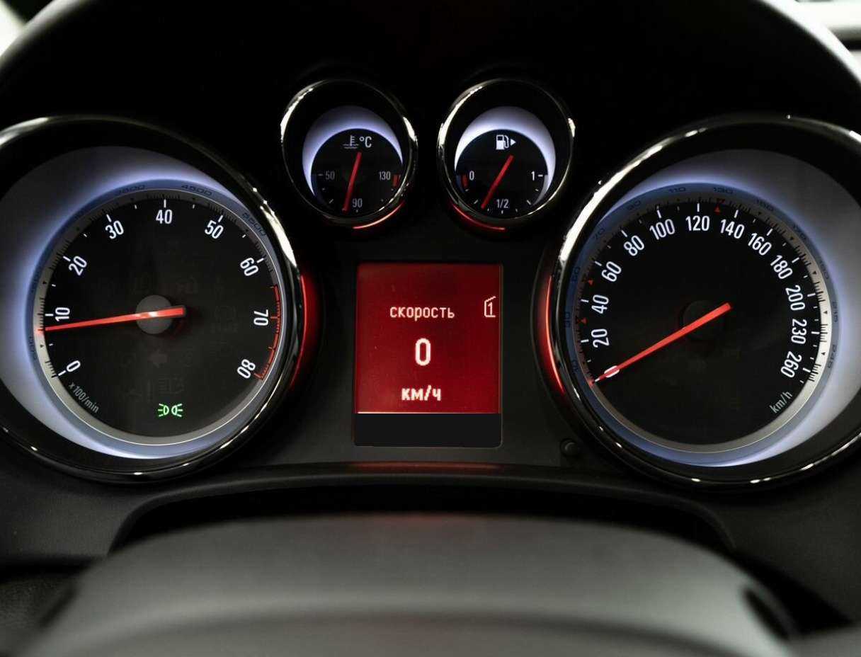 Б/У Опель Астра 2012 года. Фото: #10