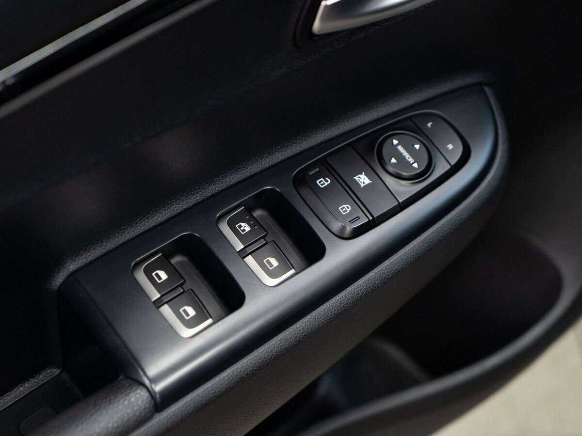 Б/У Киа Рио 2018 года. Фото: #13