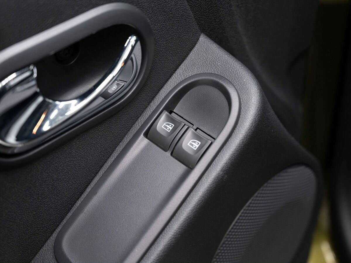 Б/У Рено Дастер 2018 года. Фото: #16