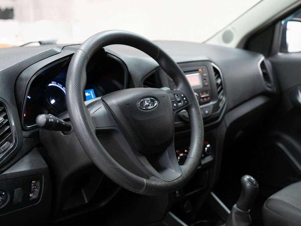 Б/У Лада (ВАЗ) ИКСРЭЙ 2017 года. Фото: #4