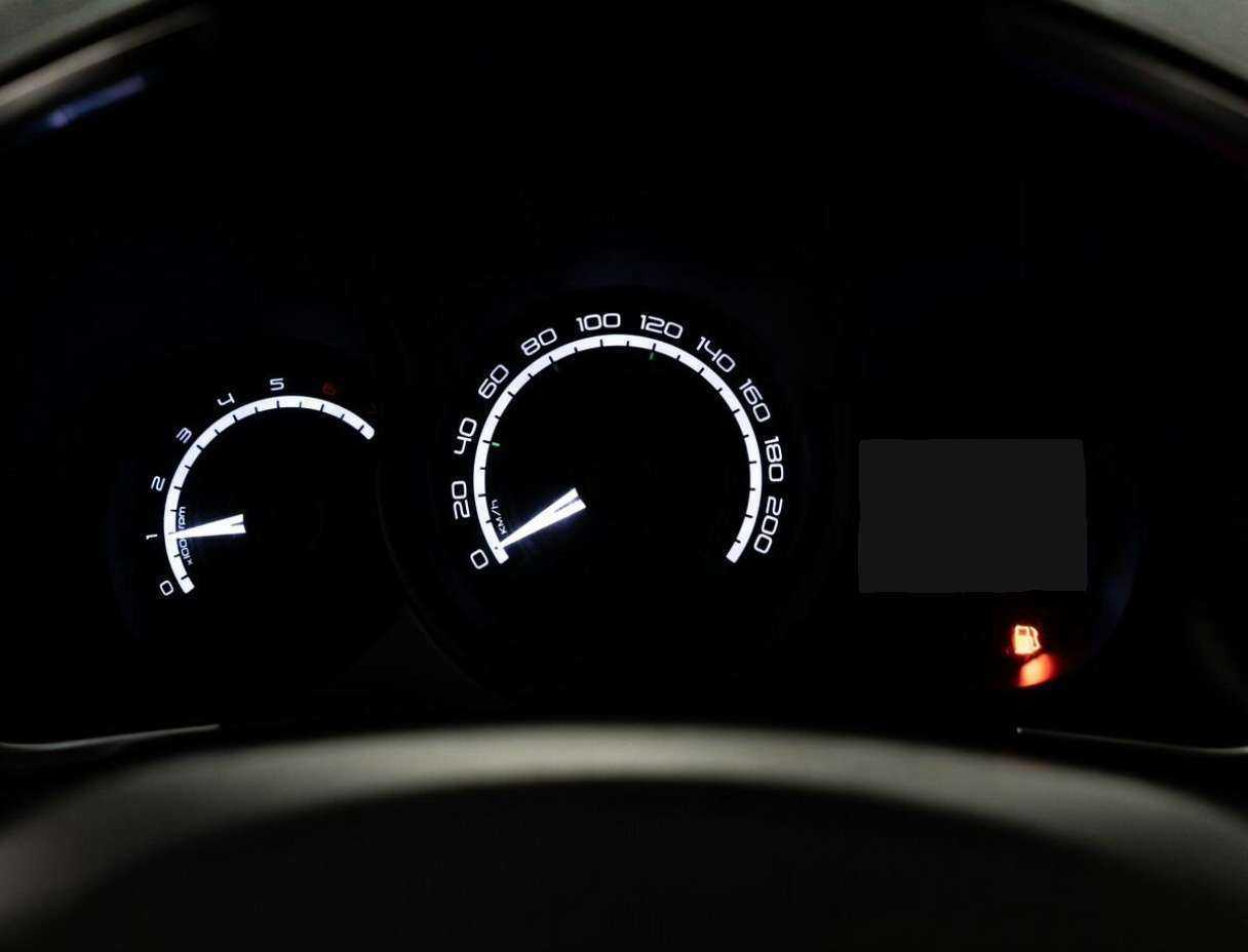 Б/У Лада (ВАЗ) ИКСРЭЙ 2017 года. Фото: #10