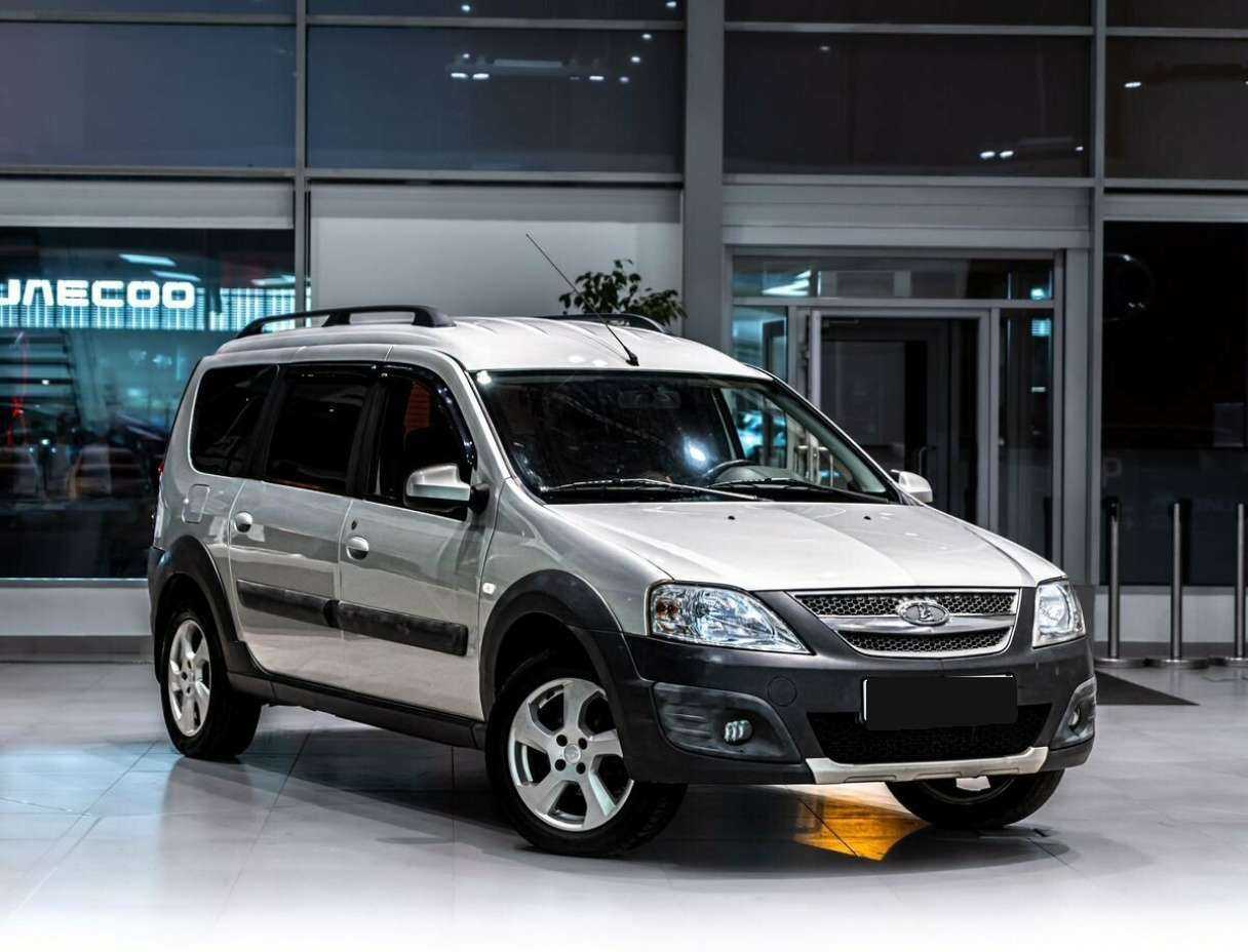 Б/У Лада (ВАЗ) Ларгус 2018 года. Фото: #1