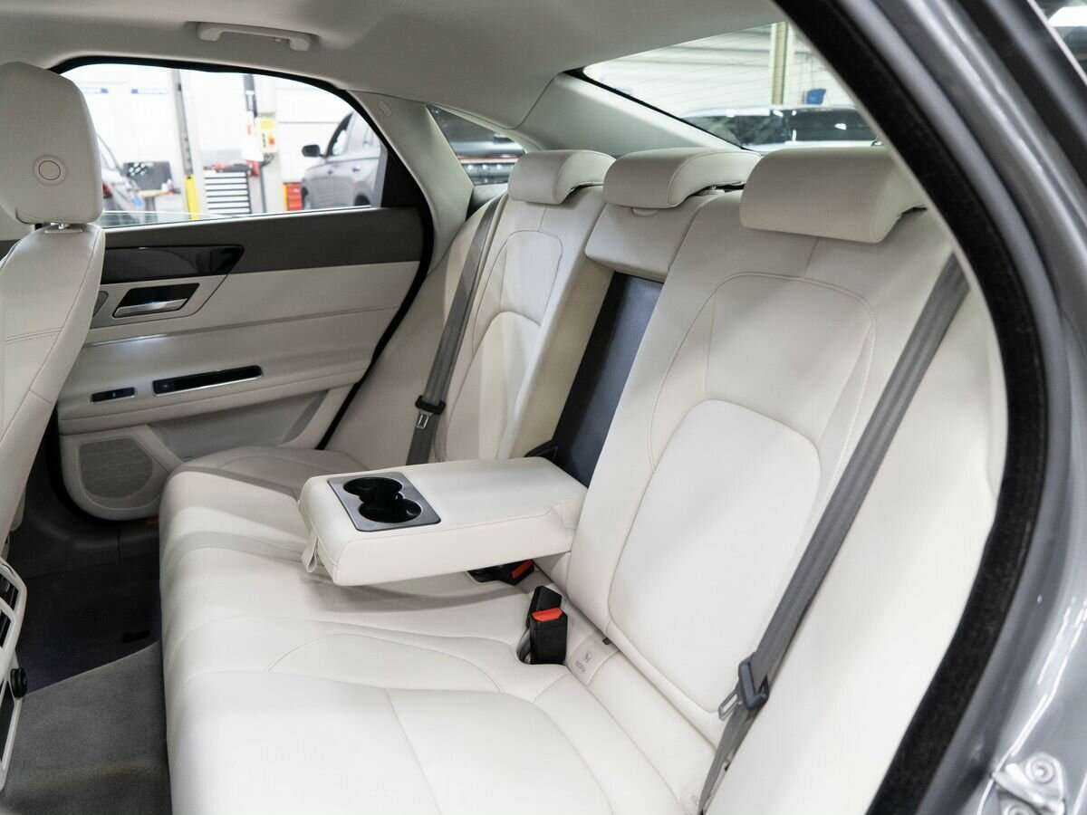 Jaguar XF 2017 года с пробегом. Фото: #6