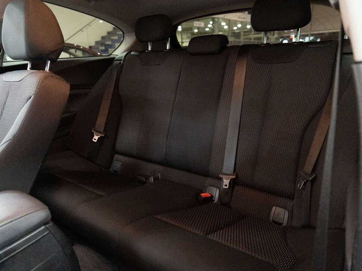 BMW 1 серии 2012 года с пробегом. Фото: #6