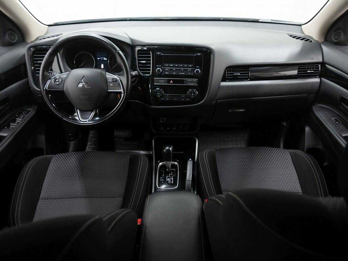 Mitsubishi Outlander 2019 года с пробегом. Фото: #12
