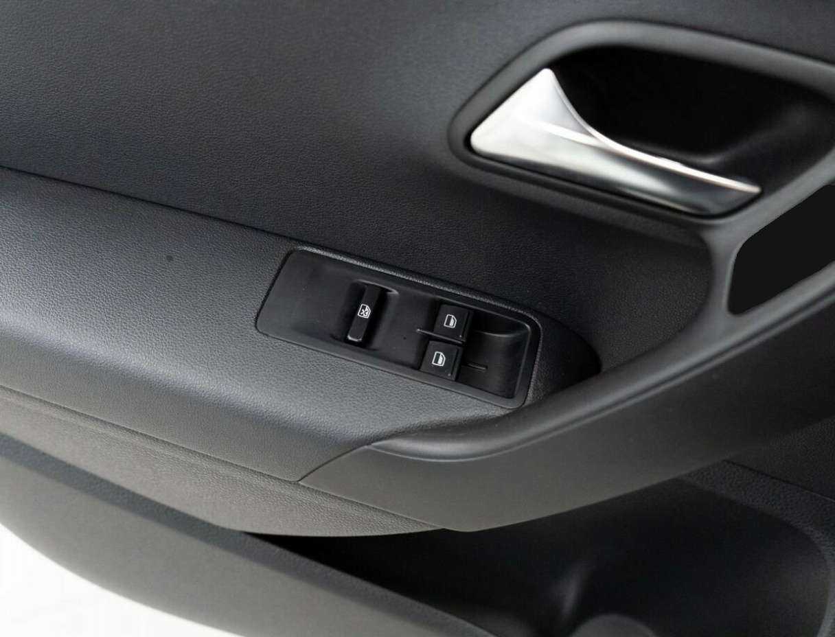 Б/У Фольксваген Поло 2017 года. Фото: #12