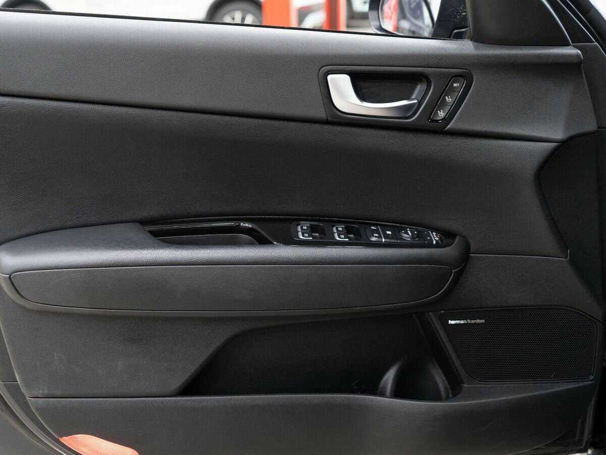 Б/У Киа Оптима 2018 года. Фото: #13