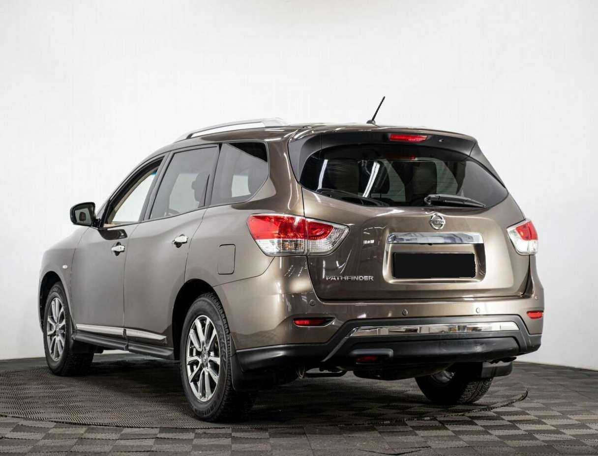 Б/У Ниссан Патфайндер 2014 года. Фото: #3