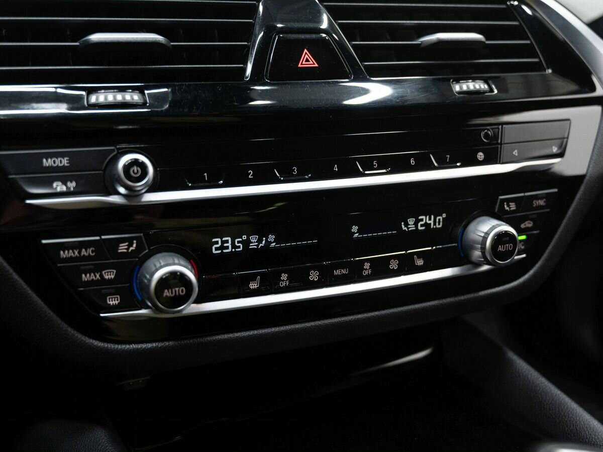 BMW 5 серии 2019 года с пробегом. Фото: #20