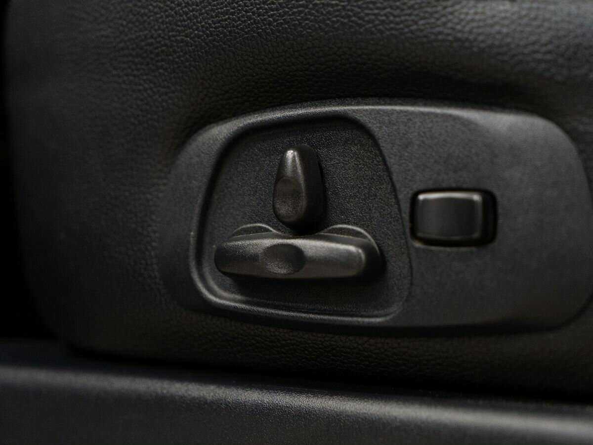 Б/У Митсубиши Паджеро 2012 года. Фото: #17