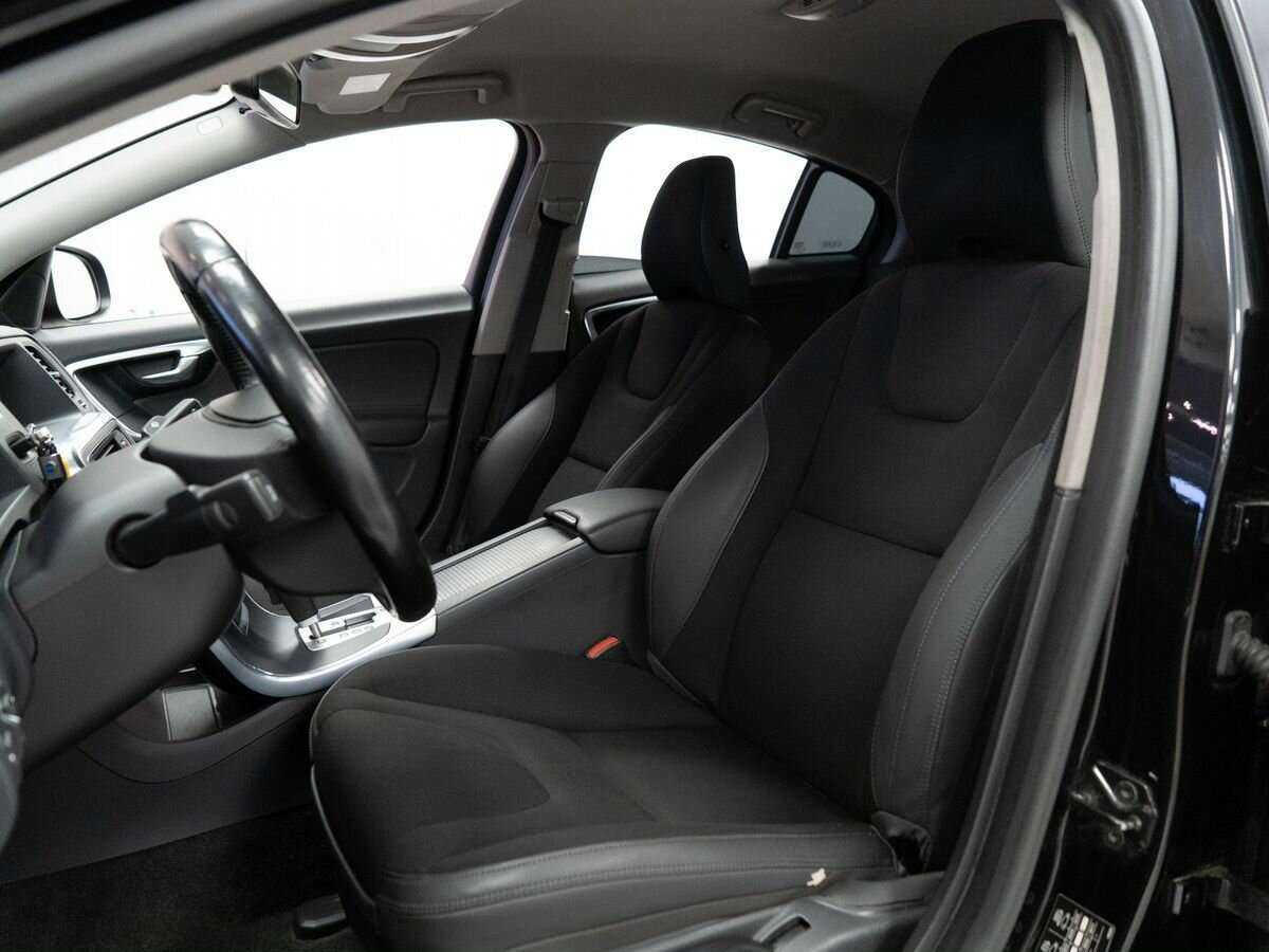 Б/У Вольво С60 2012 года. Фото: #5